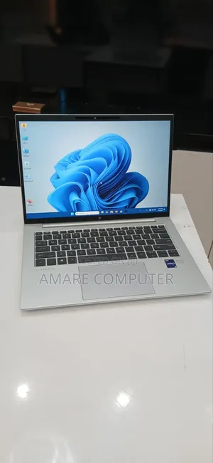 New Laptop HP EliteBook 840 G10 16GB Intel Core i7 SSD 512GB