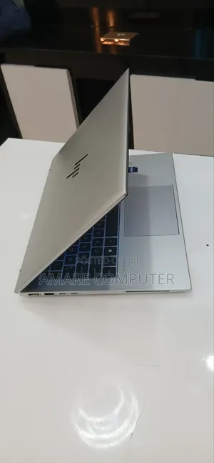 New Laptop HP EliteBook 840 G10 16GB Intel Core i7 SSD 512GB