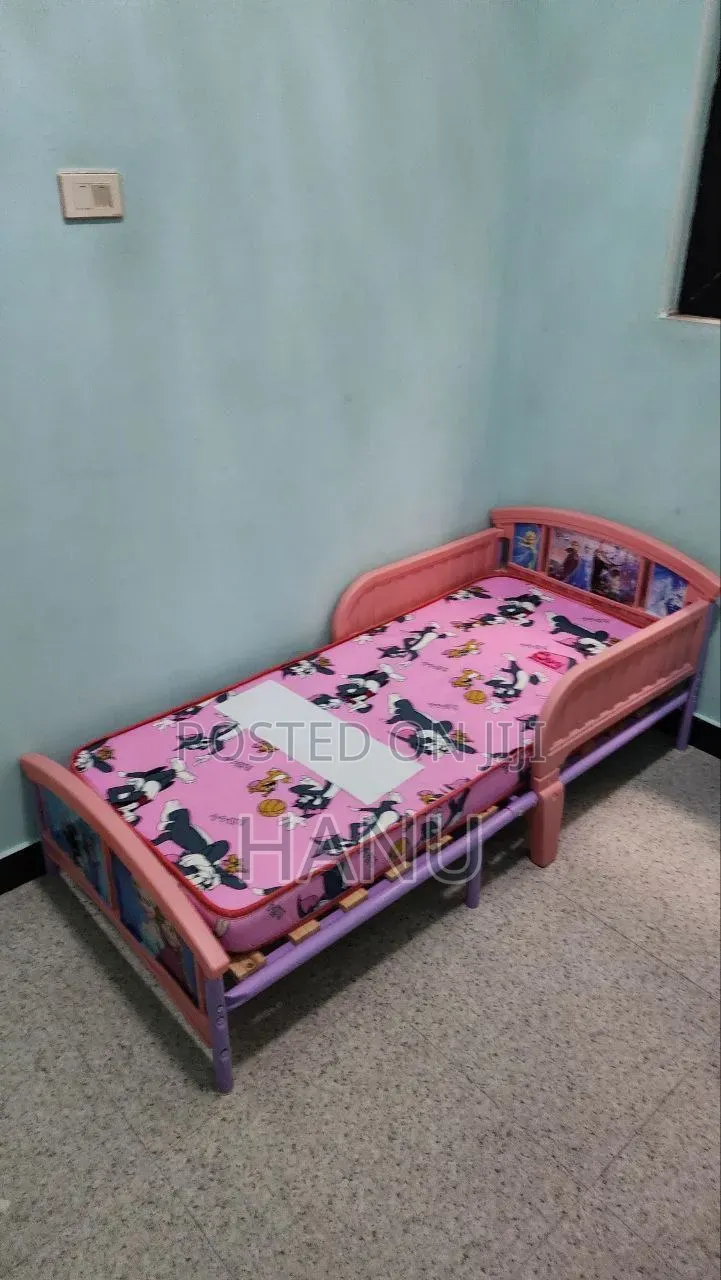 Adorable Baby/Kids Bed ‒ Strong , Safe Cute!