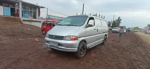 Toyota HiAce 2006 Silver