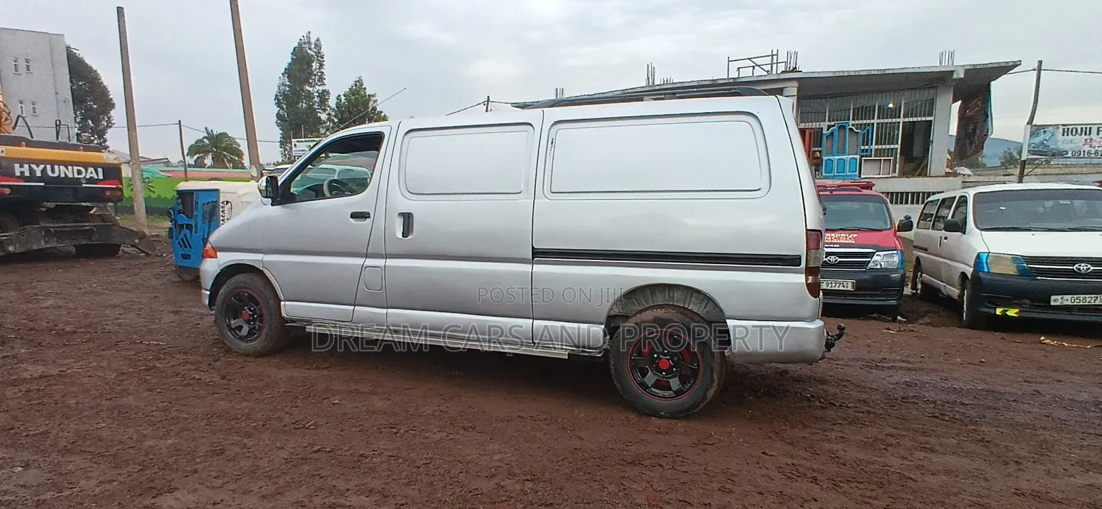 Toyota HiAce 2006 Silver