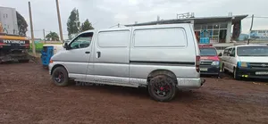 Toyota HiAce 2006 Silver