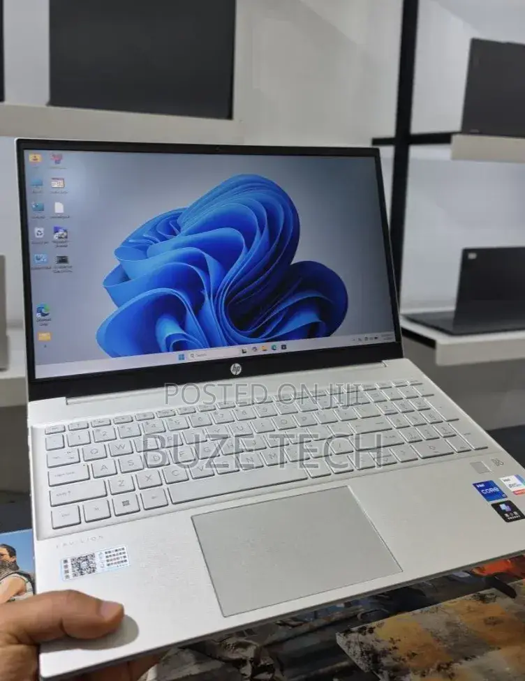 New Laptop HP Pavilion 15 16GB Intel Core i7 SSD 1T
