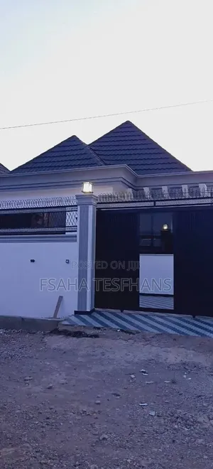 3bdrm Villa in Villa, Bole for rent