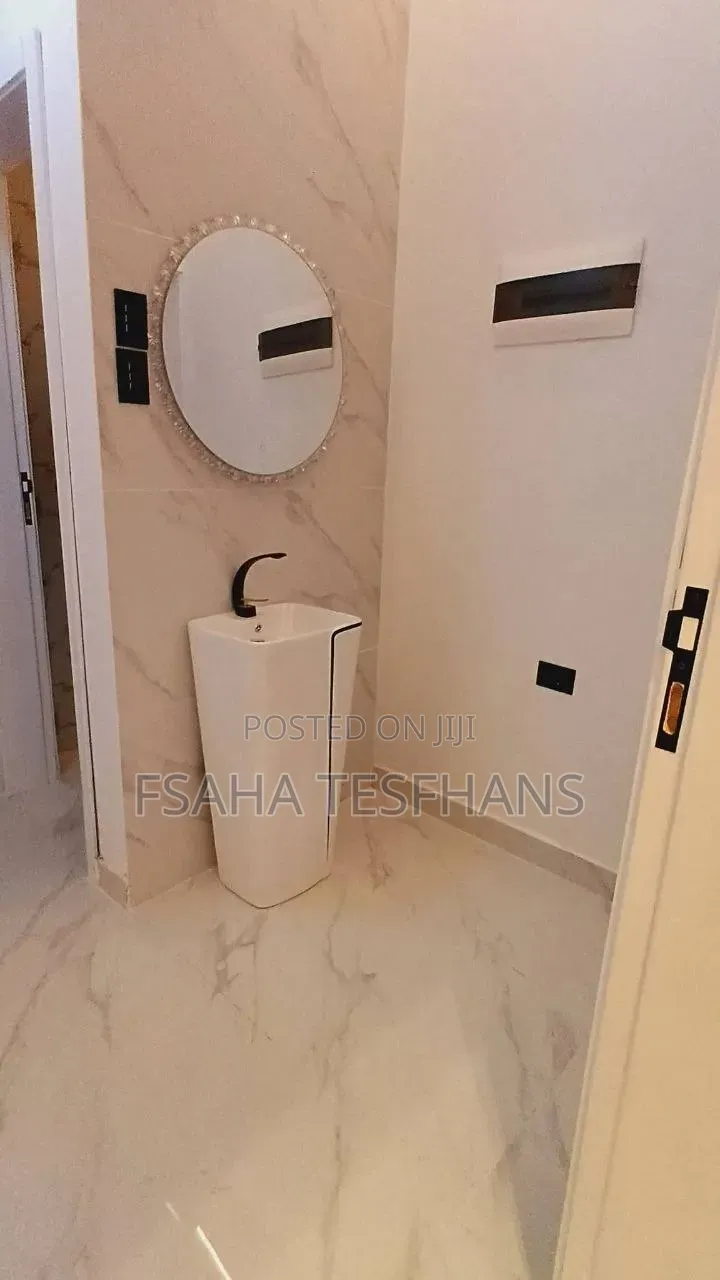 3bdrm Villa in Villa, Bole for rent