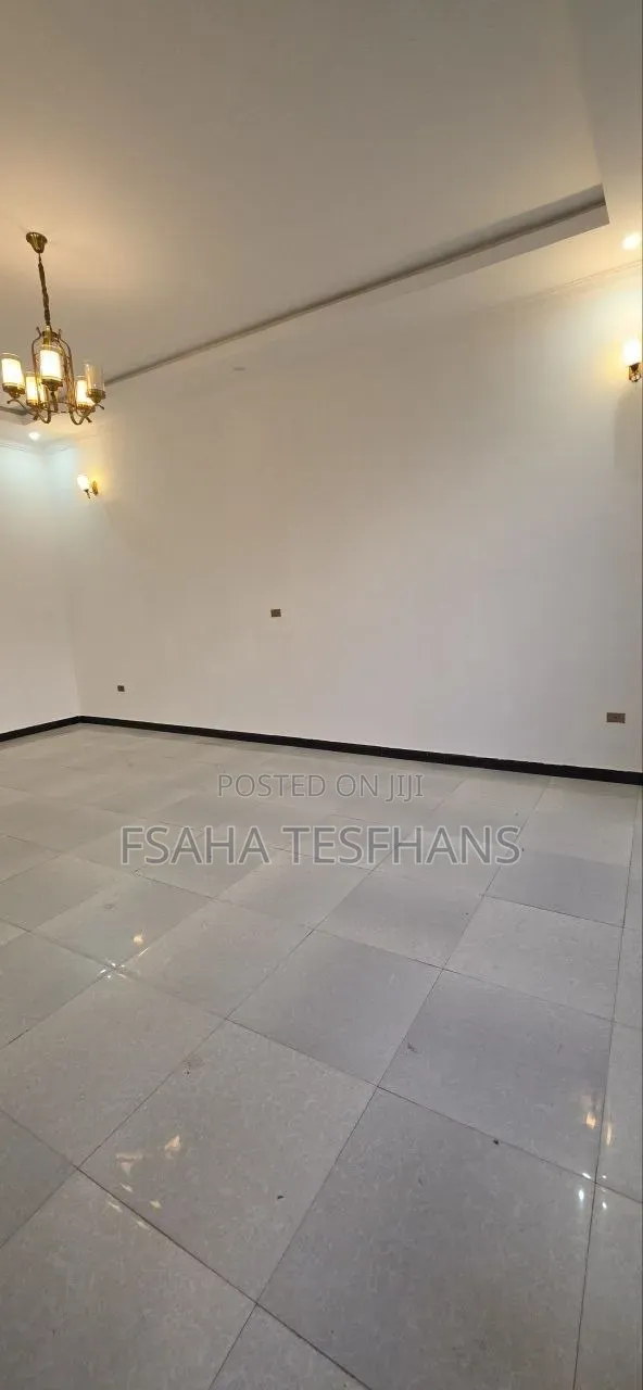 3bdrm Villa in Villa, Bole for rent