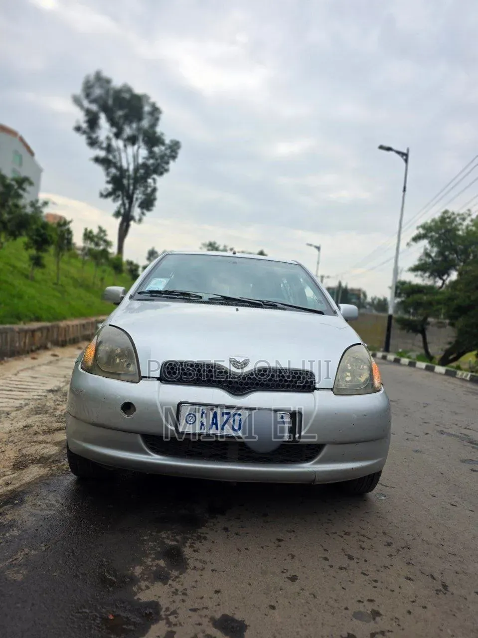 Toyota Vitz 1.0 FWD 5dr 2001 Silver