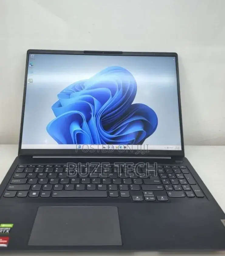 New Laptop Lenovo 16GB AMD Ryzen 7 SSD 512GB