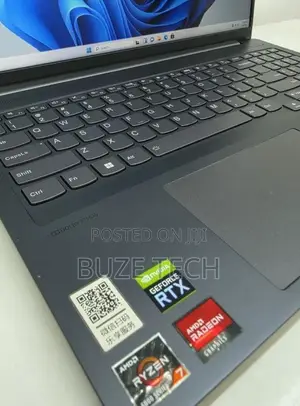 New Laptop Lenovo 16GB AMD Ryzen 7 SSD 512GB