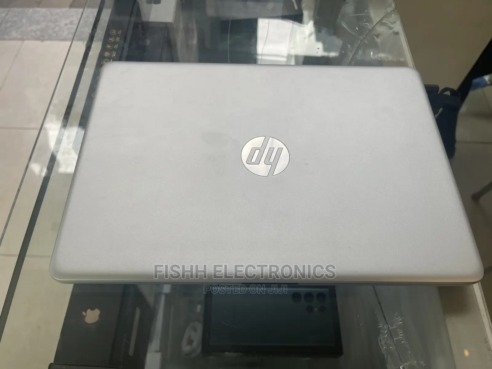 New Laptop HP 14-Dq1025cl 8GB AMD A10 SSD 128GB