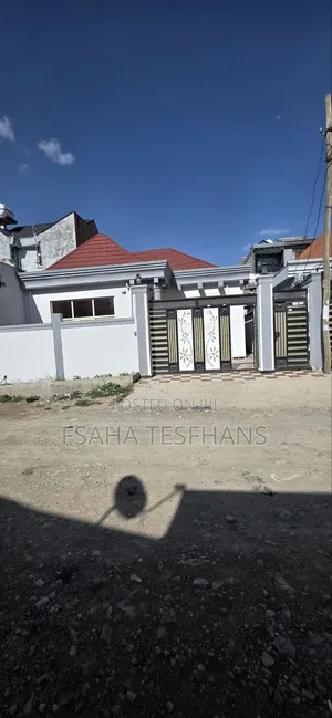 3bdrm House in Villa, Bole for rent