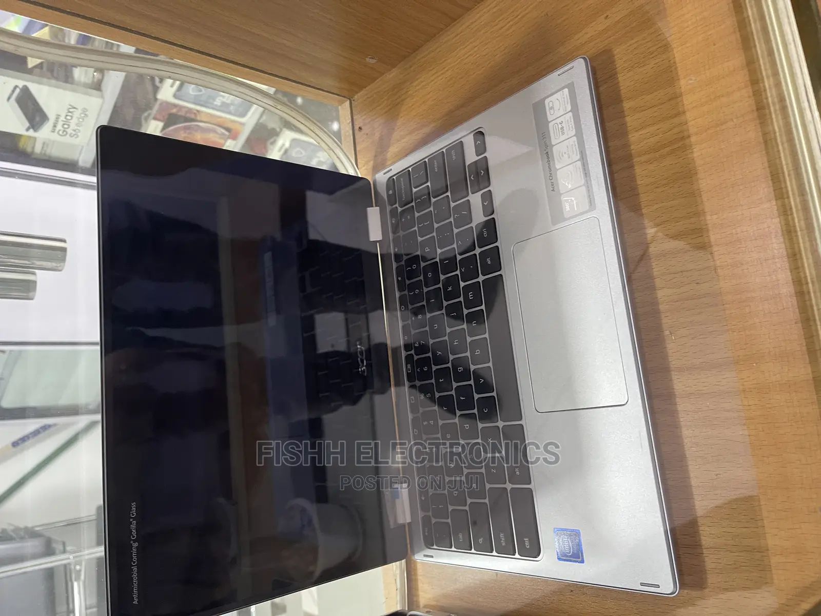 New Laptop HP 14-Dq1025cl 8GB AMD A10 SSD 128GB