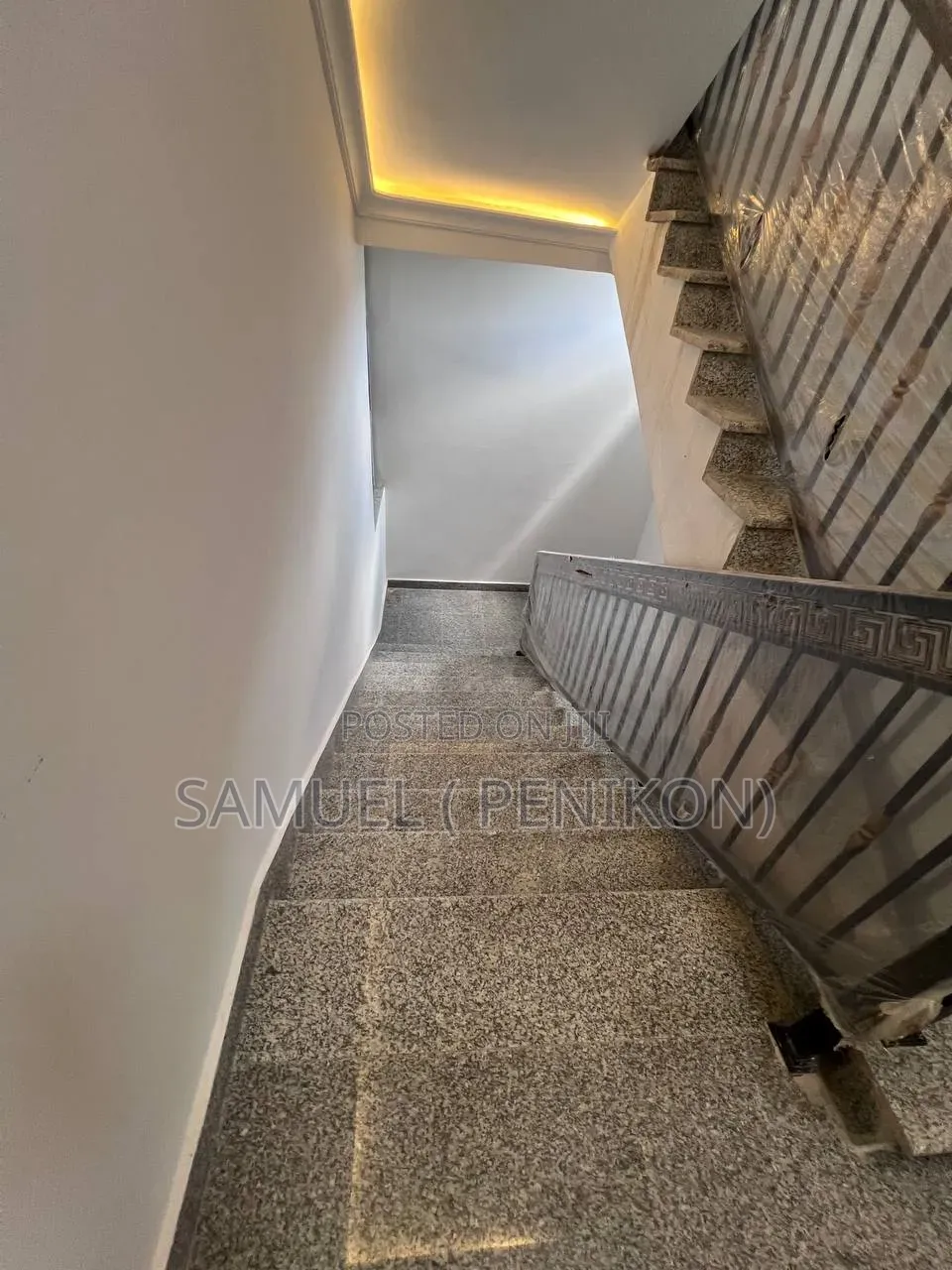 Furnished 9bdrm Townhouse/Terrace in Luxury Apartment, Arada for sale