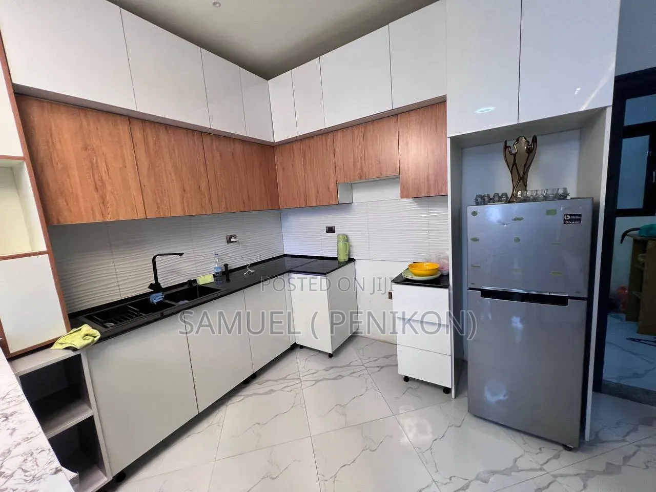 Furnished 9bdrm Townhouse/Terrace in Luxury Apartment, Arada for sale