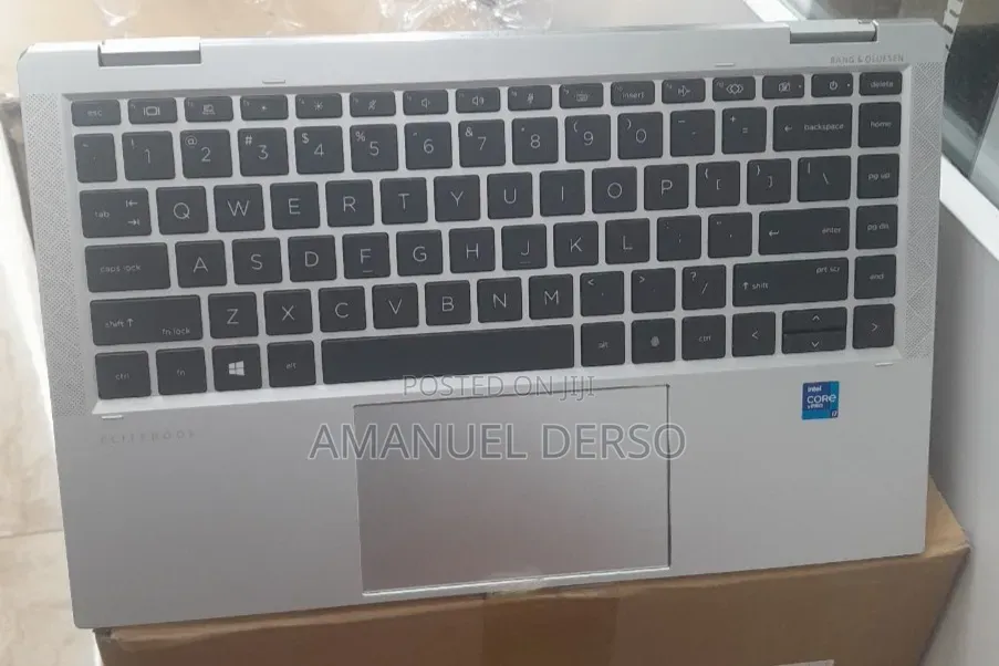 New Laptop HP EliteBook 1040 G8 16GB Intel Core i7 SSD 512GB