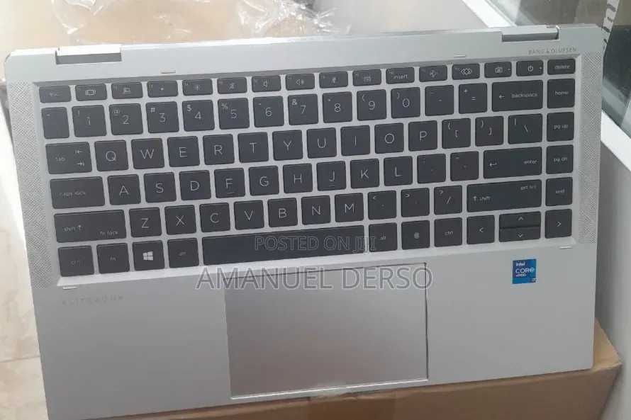 New Laptop HP EliteBook 1040 G8 16GB Intel Core i7 SSD 512GB