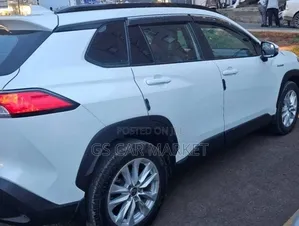 Toyota Corolla Cross Hybrid SE AWD 2023 White