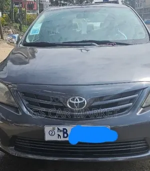 Toyota Corolla 2012 Gray