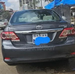 Toyota Corolla 2012 Gray