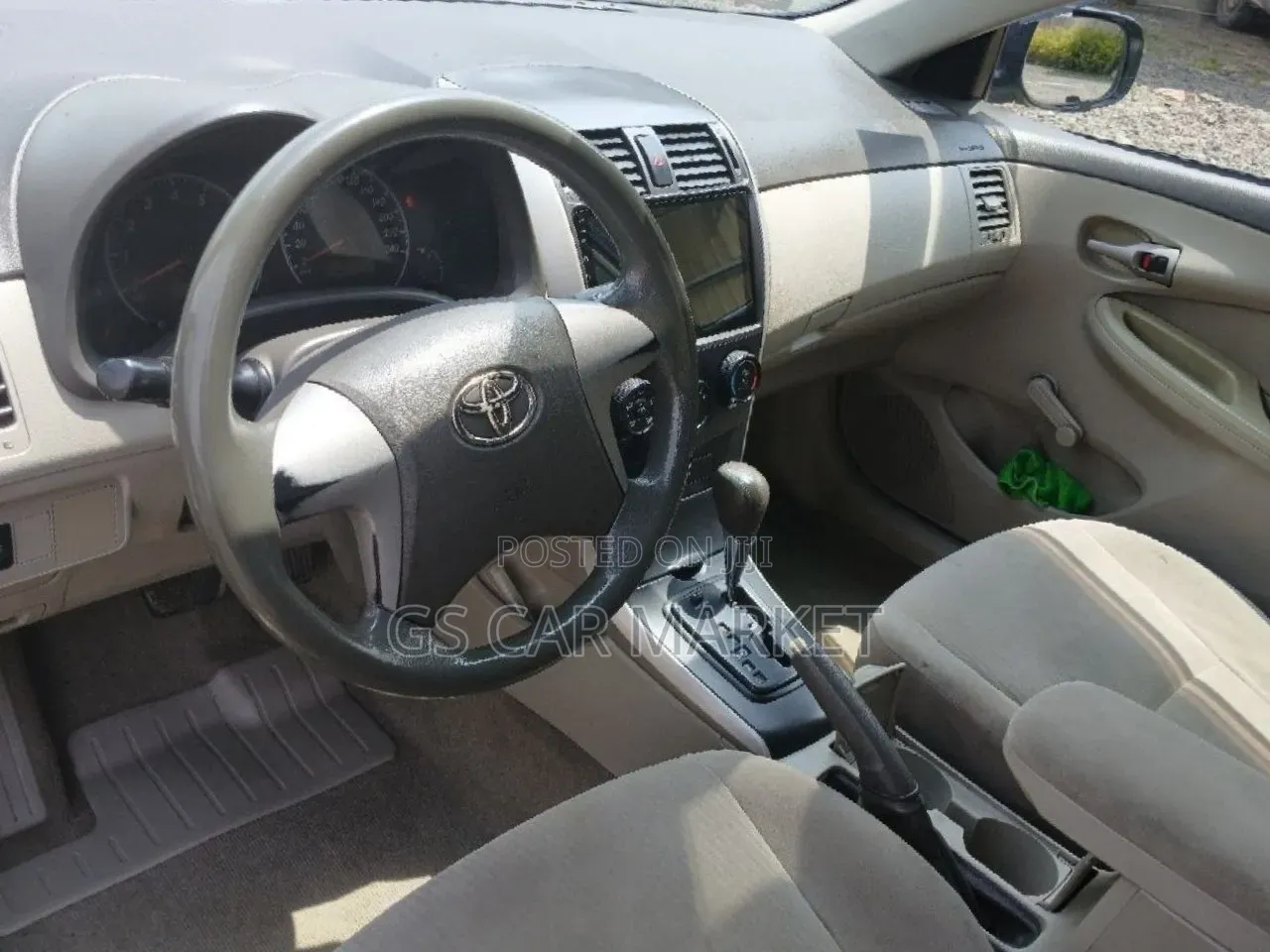 Toyota Corolla 2012 Gray