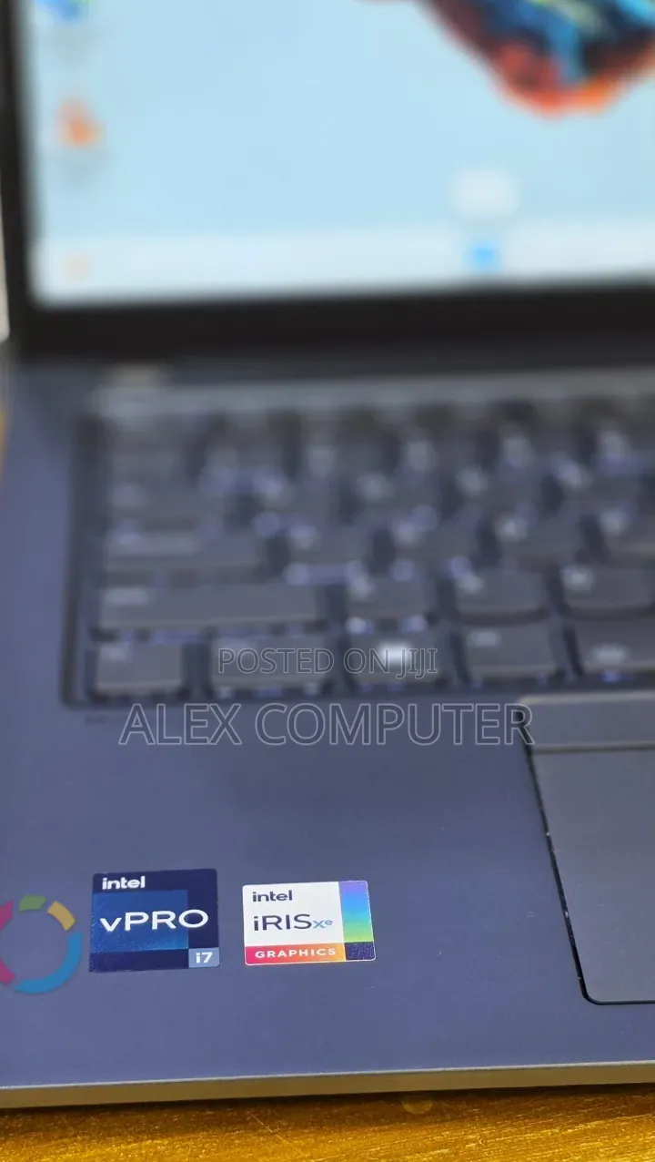 New Laptop Lenovo ThinkPad T14s Gen 2 32GB Intel Core i7 SSD 512GB