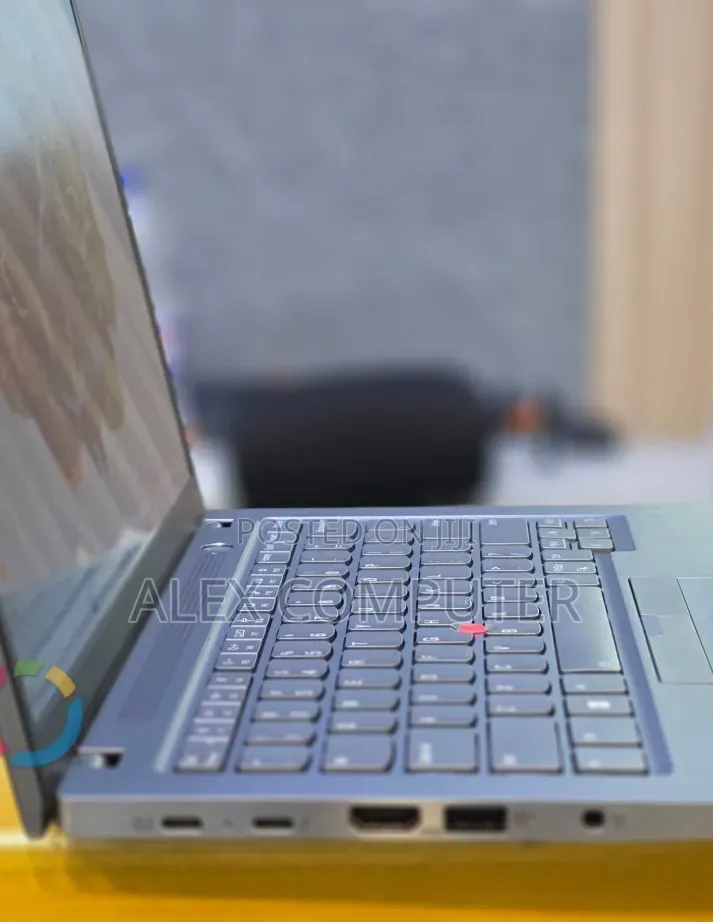 New Laptop Lenovo ThinkPad T14s Gen 2 32GB Intel Core i7 SSD 512GB