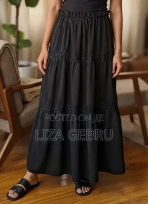 Brand New Women's Skirt Excellent Quality