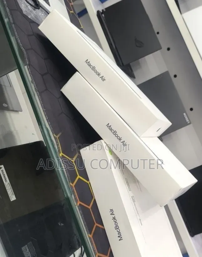 New Laptop Apple MacBook Air 2026 M5 16GB Apple M5 SSD 512GB