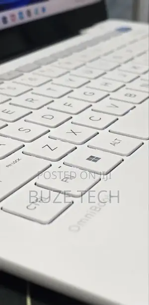 New HP OmniBook X Flip 14" 16GB Qualcomm Snapdragon X Elite SSD 1T