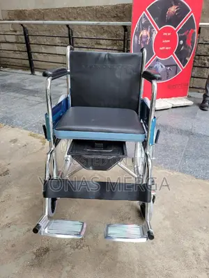 Commode/Toilet Wheelchair both Shower Cabins and Bathtubs.