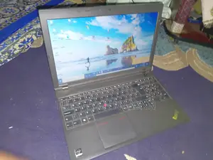 Laptop Lenovo 4GB Intel Core i3 HDD 500GB