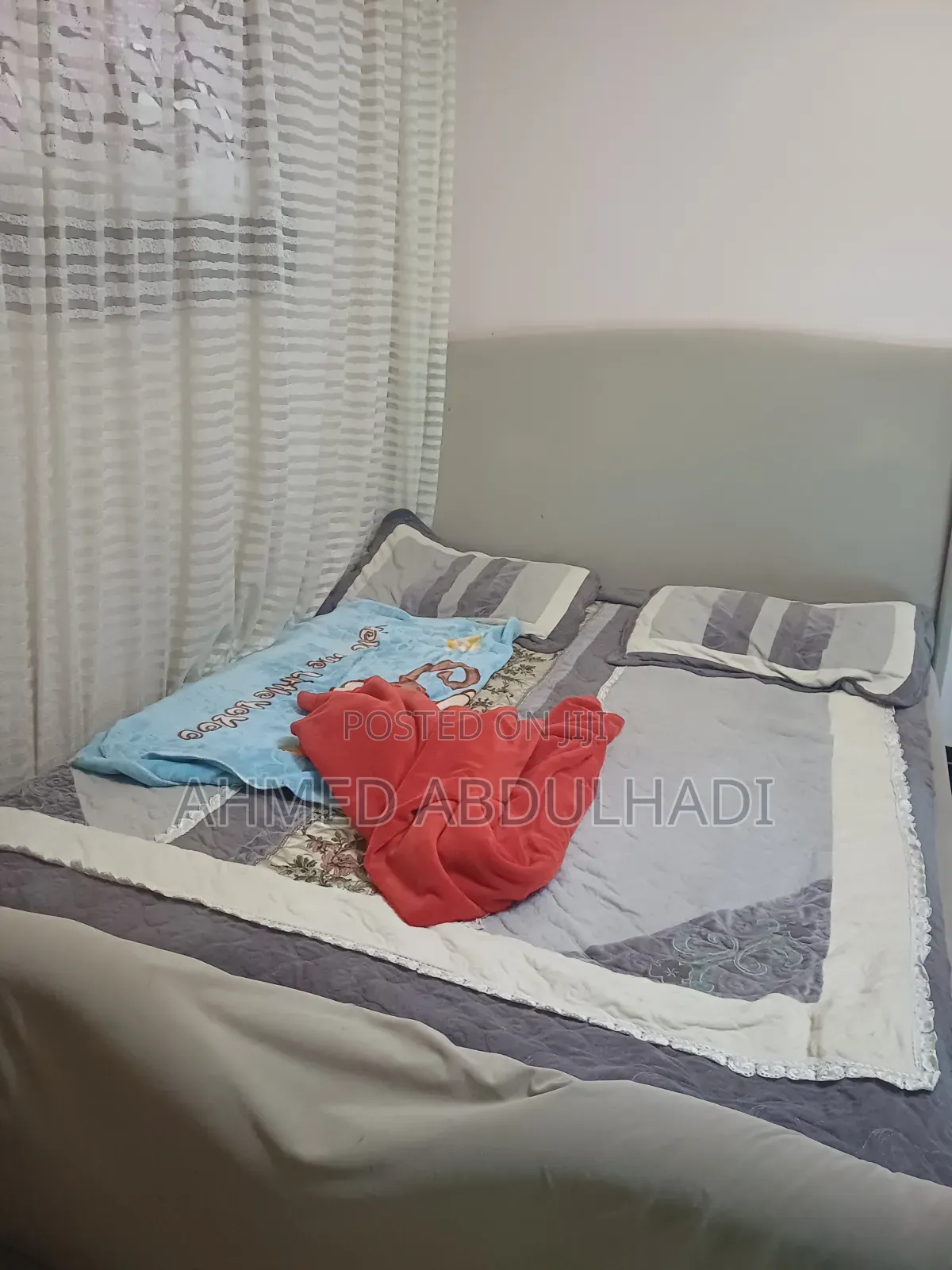Used 1.5m Bed, Dressing Table Kum Satin