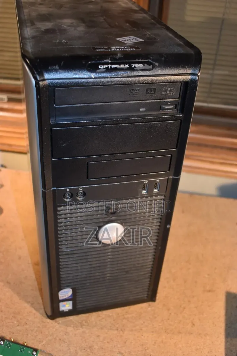 Desktop Computer Dell OptiPlex 790 2GB Intel Core i3 HDD 256GB