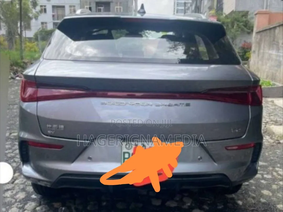BYD E2 43 kWh 94 hp FWD 2025 Gray