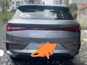BYD E2 43 kWh 94 hp FWD 2025 Gray