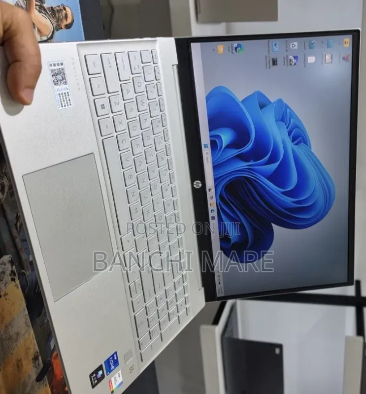 New Laptop HP Pavilion 15 16GB Intel Core i7 SSD 1T