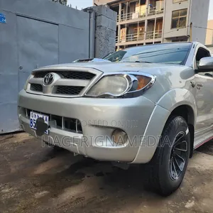 Toyota Hilux 2008 Silver