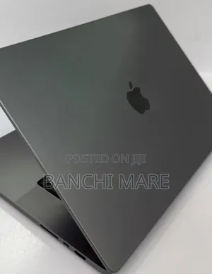 New Laptop Apple MacBook Pro 32GB Apple M1 Max SSD 1T
