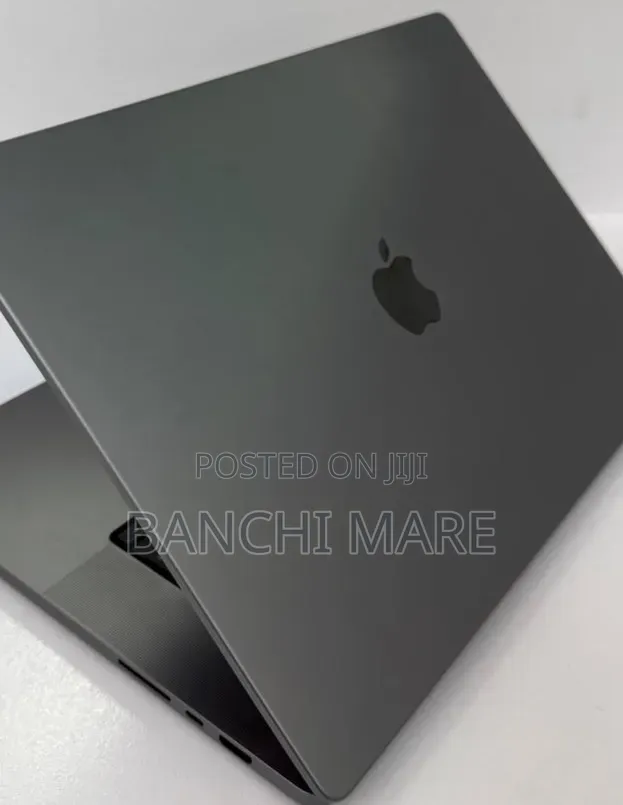 New Laptop Apple MacBook Pro 32GB Apple M1 Max SSD 1T