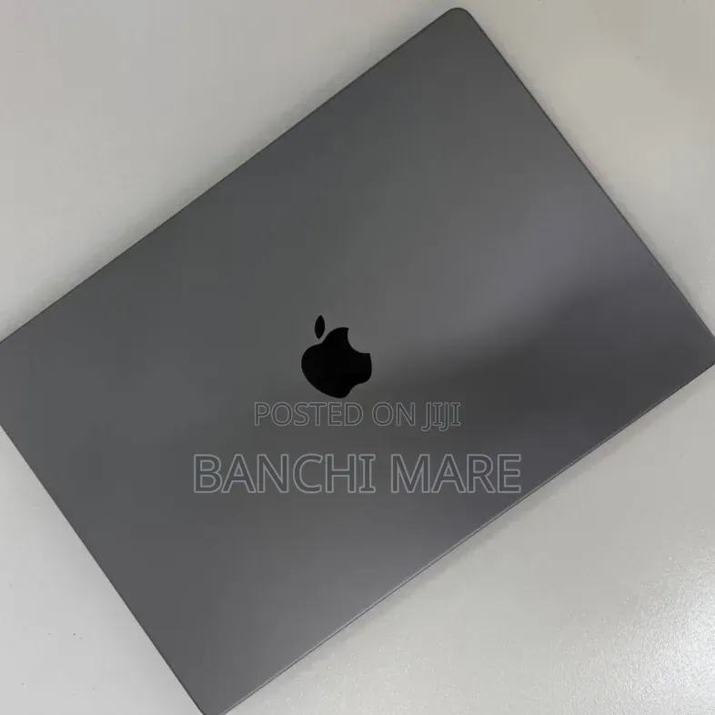 New Laptop Apple MacBook Pro 32GB Apple M1 Max SSD 1T