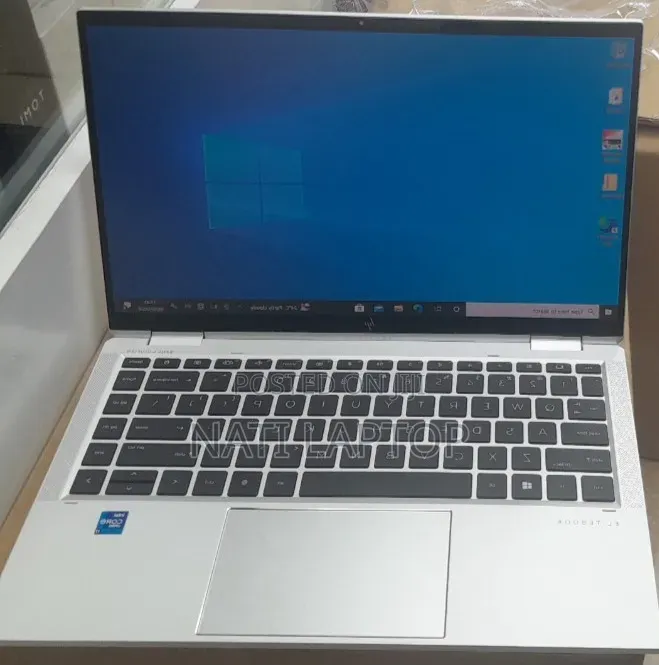 New Laptop HP EliteBook 1040 G8 16GB Intel Core i7 SSD 512GB