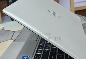 New Laptop HP EliteBook 840 G8 16GB Intel Core i5 SSD 512GB