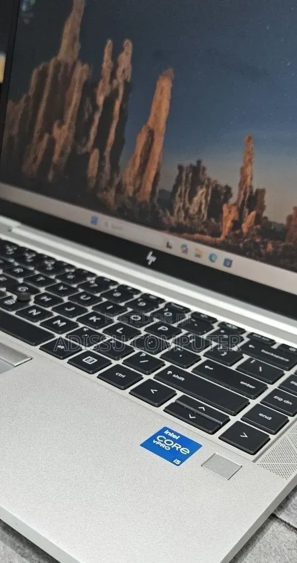 New Laptop HP EliteBook 840 G8 16GB Intel Core i5 SSD 512GB