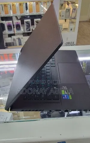 New Laptop Asus 16GB Intel Core i7 SSD 512GB