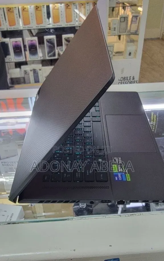 New Laptop Asus 16GB Intel Core i7 SSD 512GB