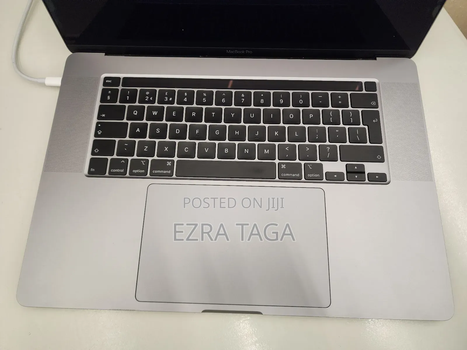 New Laptop Apple MacBook Pro 2019 16GB Intel Core i9 SSD 1T