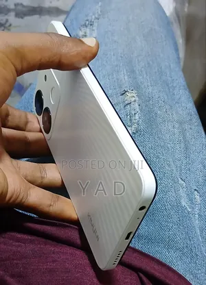 Infinix Smart 7 HD 64 GB White