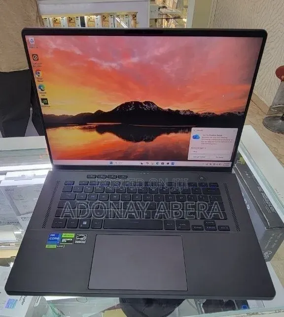 New Laptop Asus 16GB Intel Core i7 SSD 512GB