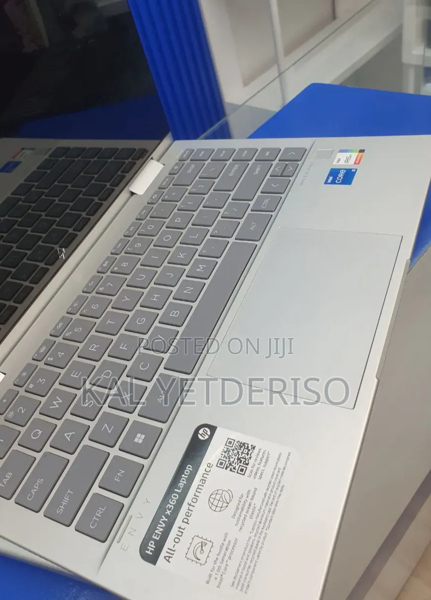 New Laptop HP Envy x360 8GB Intel Core i5 SSD 512GB
