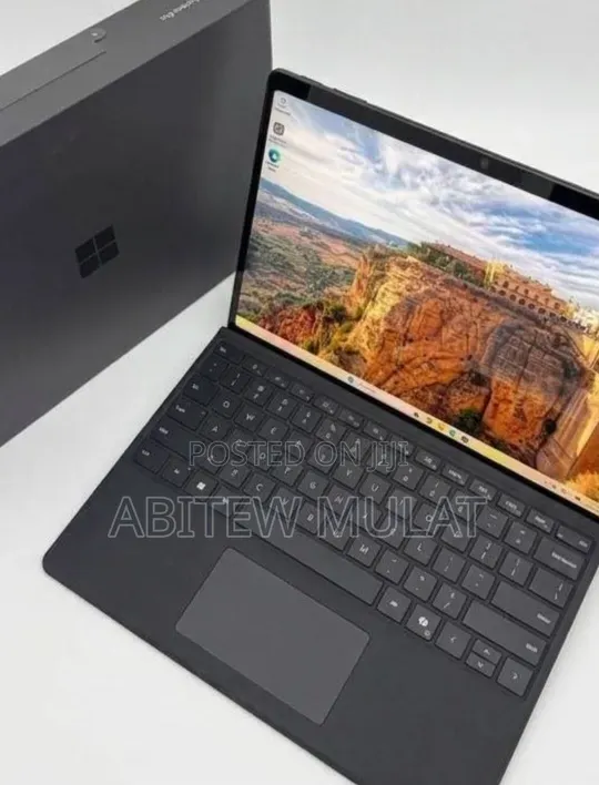 New Microsoft Surface Pro 11th Edition, a Copilot+ PC 16GB SSD 512GB